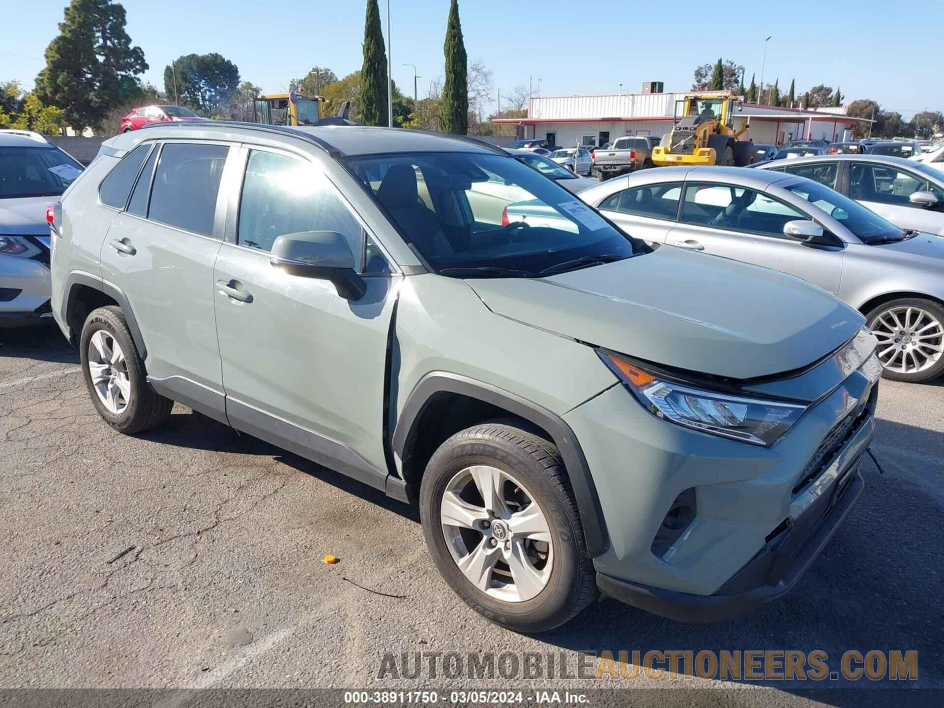 2T3W1RFV4MW155084 TOYOTA RAV4 2021