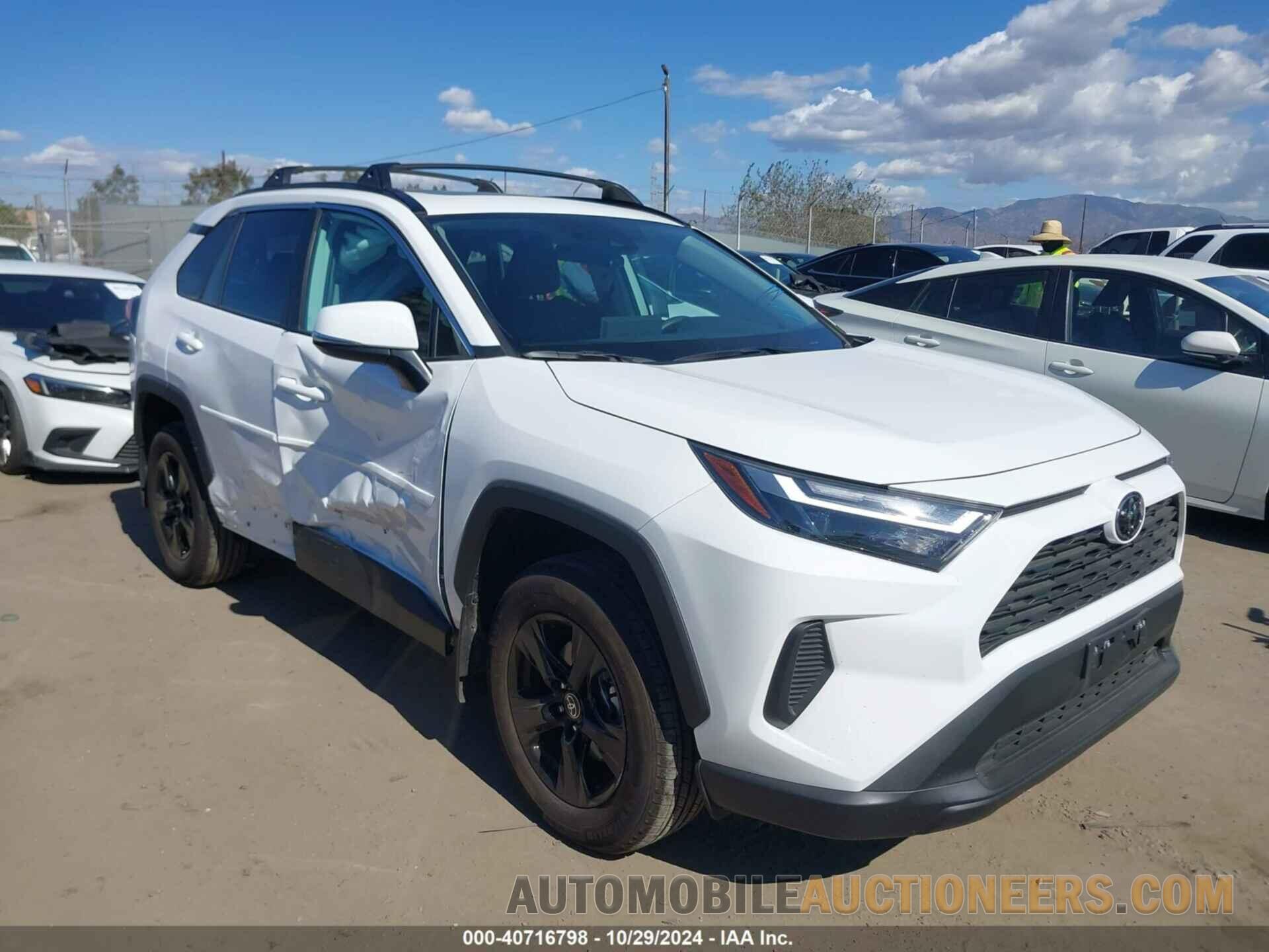 2T3W1RFV4NC176651 TOYOTA RAV4 2022