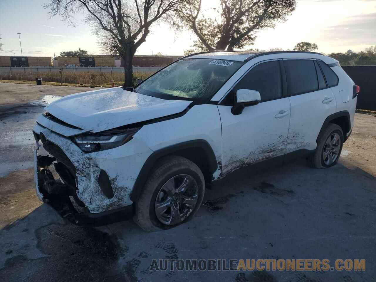 2T3W1RFV4PC218528 TOYOTA RAV4 2023