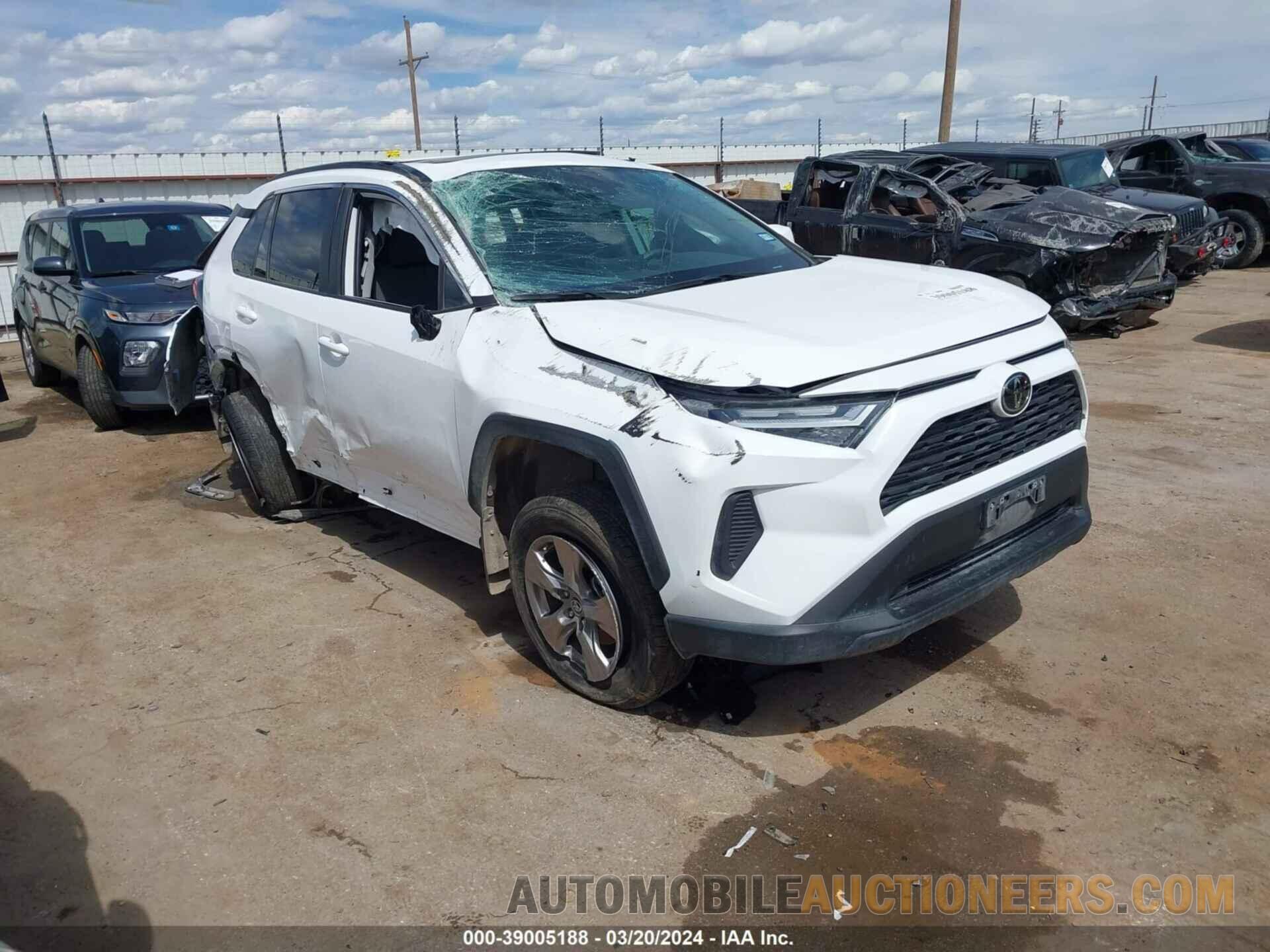 2T3W1RFV4PW279134 TOYOTA RAV4 2023