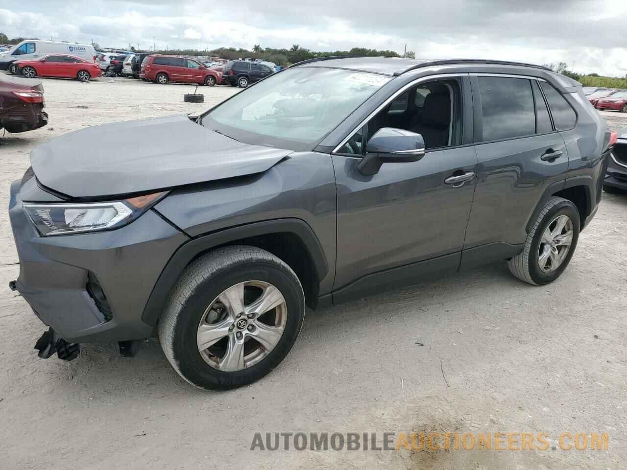 2T3W1RFV6MC106180 TOYOTA RAV4 2021