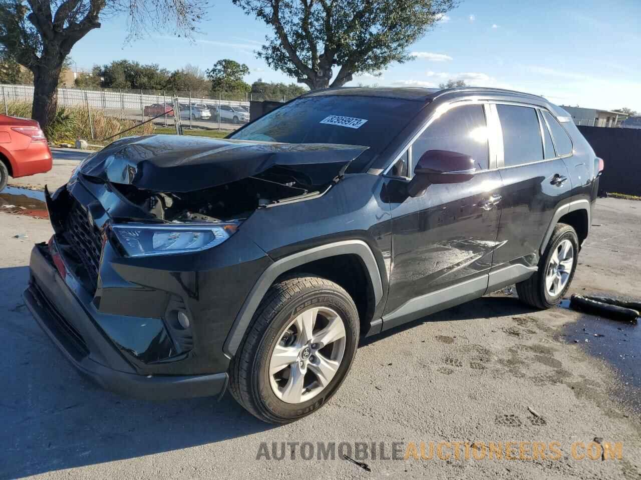 2T3W1RFV6MC107975 TOYOTA RAV4 2021