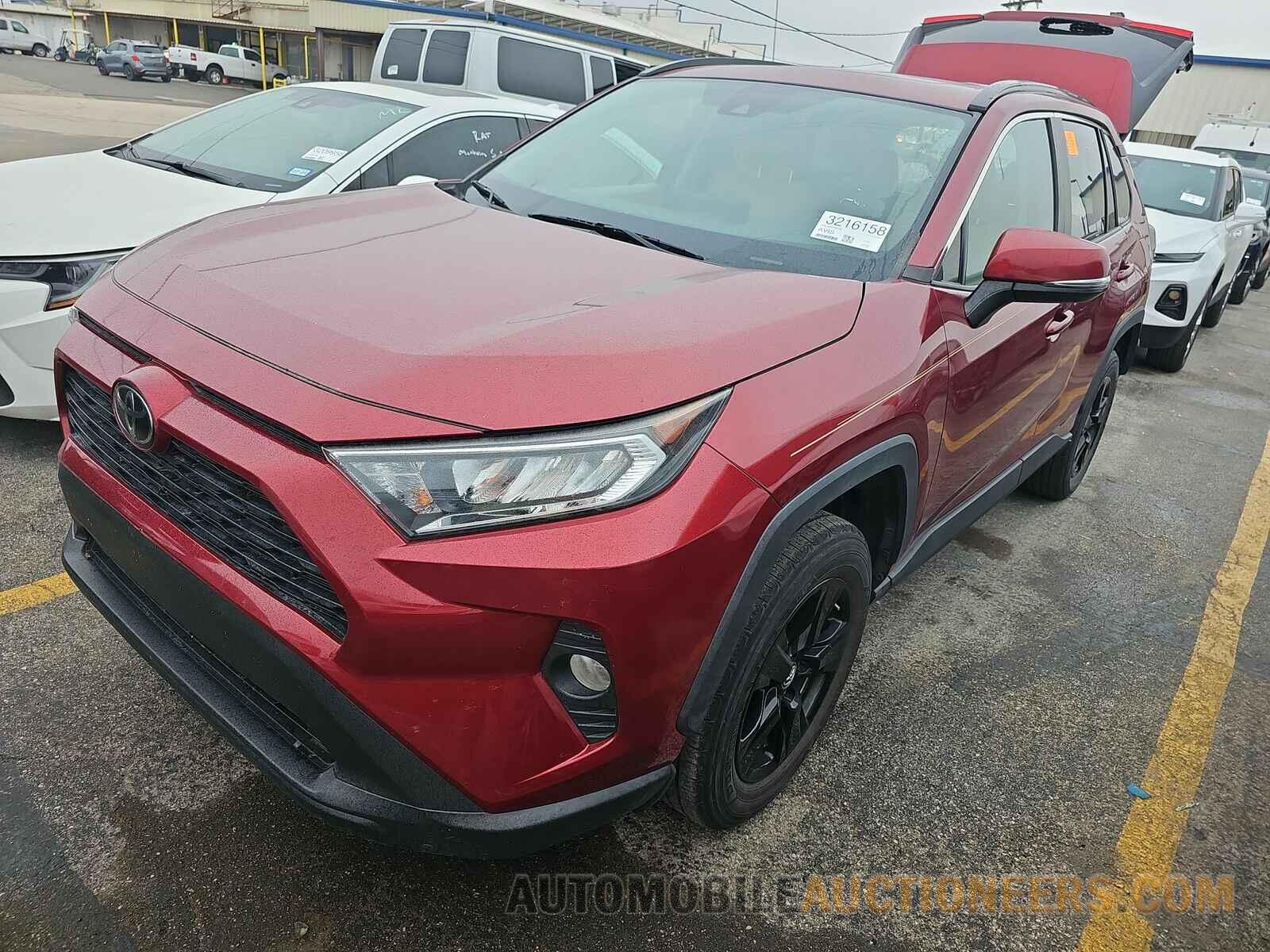 2T3W1RFV7KW008738 Toyota RAV4 2019