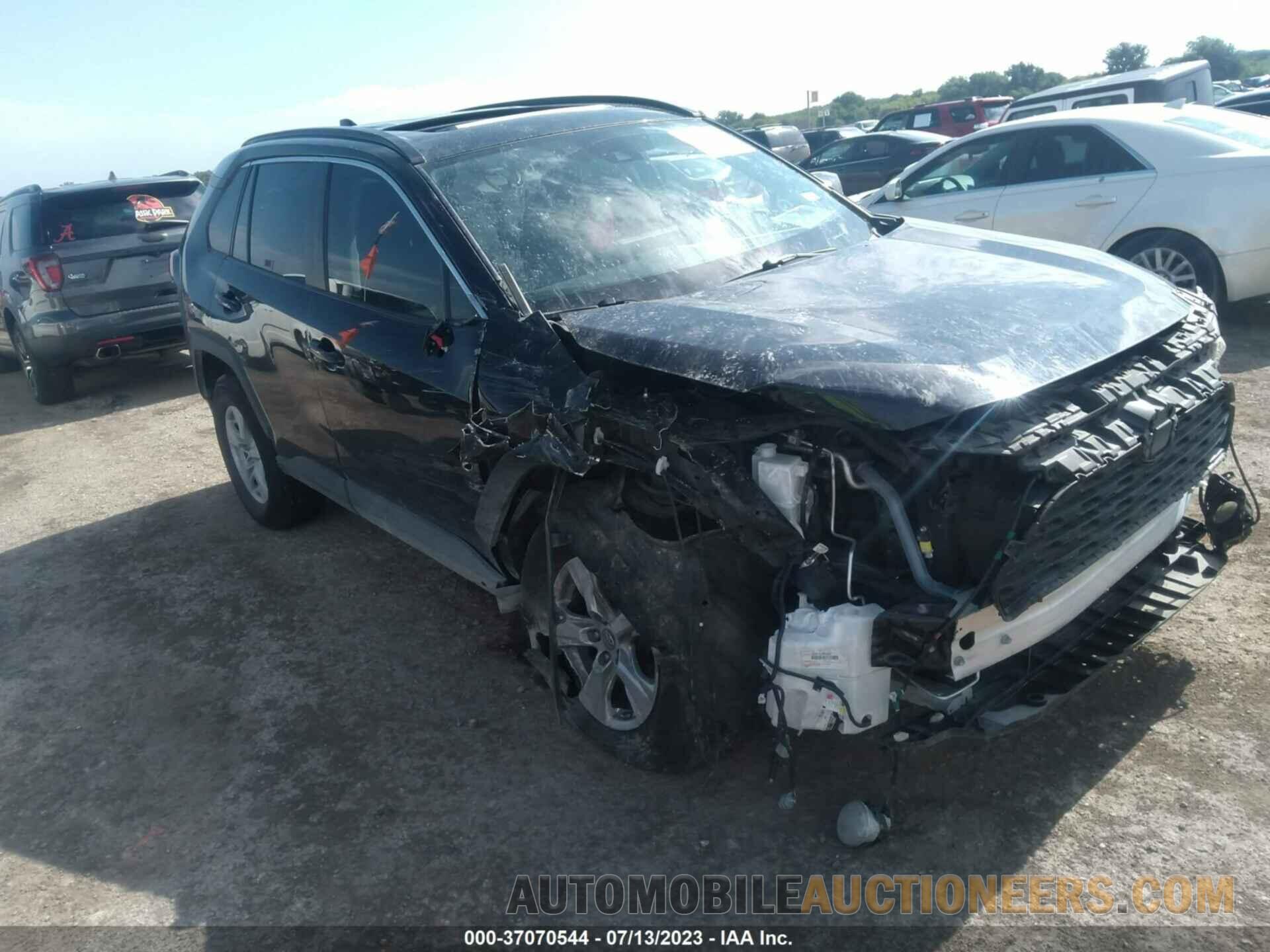 2T3W1RFV7KW013888 TOYOTA RAV4 2019