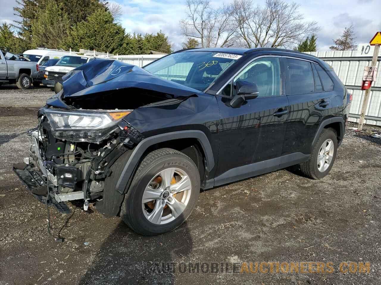 2T3W1RFV7MC097215 TOYOTA RAV4 2021