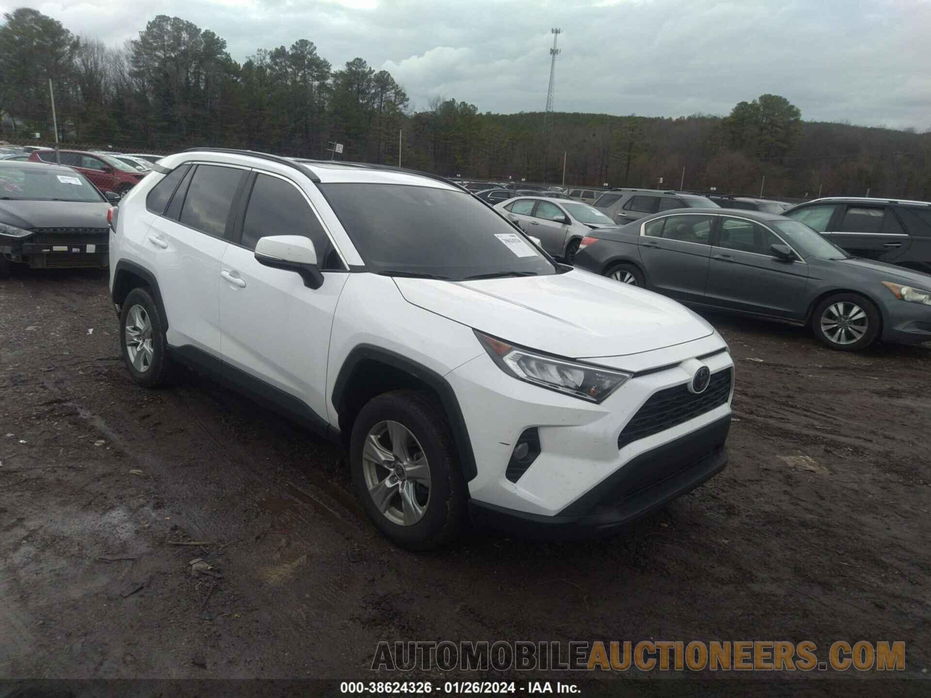 2T3W1RFV7MC156263 TOYOTA RAV4 2021