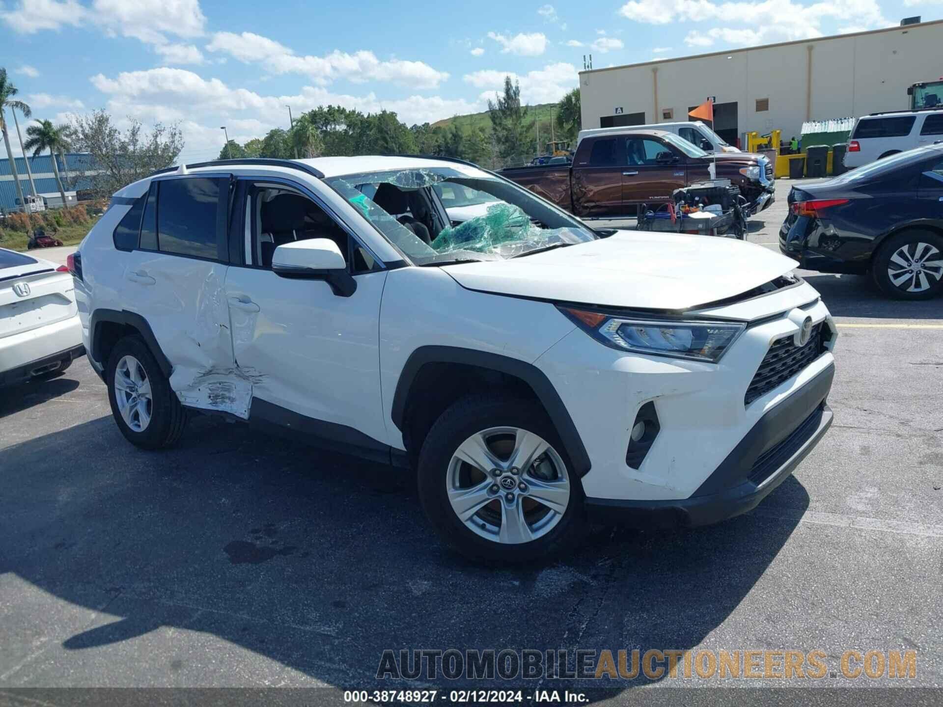 2T3W1RFV8LC053903 TOYOTA RAV4 2020