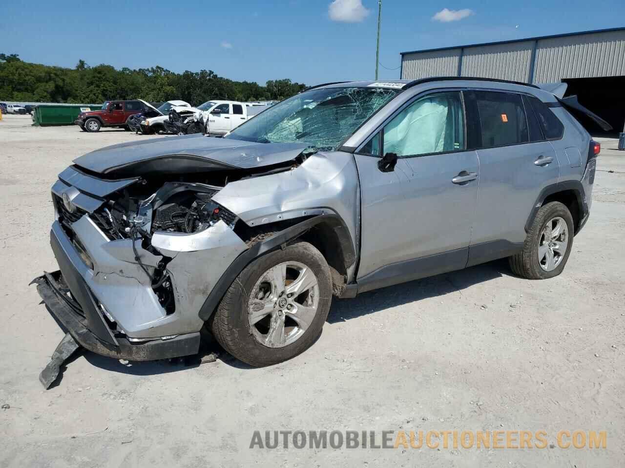 2T3W1RFV8MC113227 TOYOTA RAV4 2021