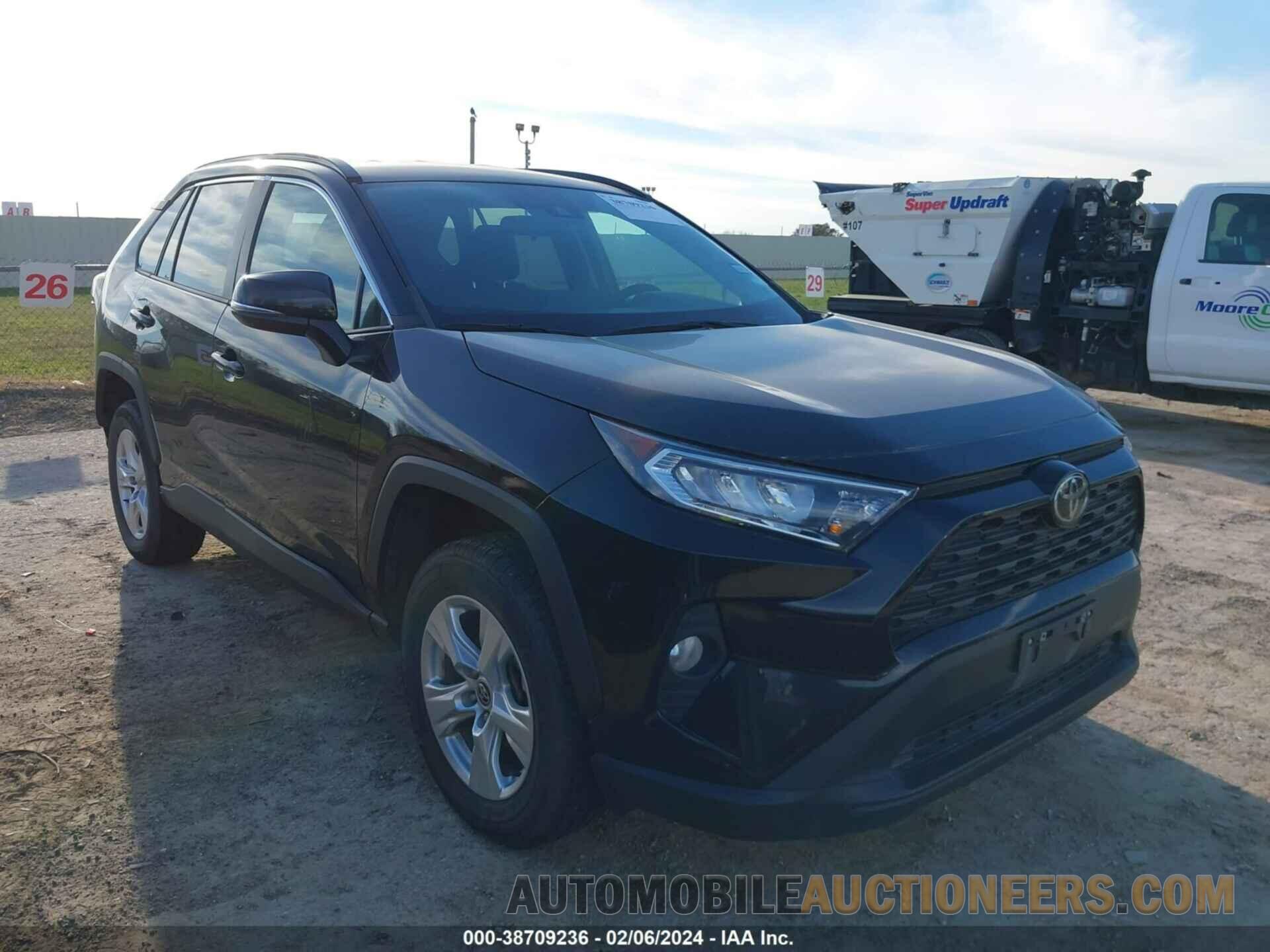 2T3W1RFV8MC125782 TOYOTA RAV4 2021