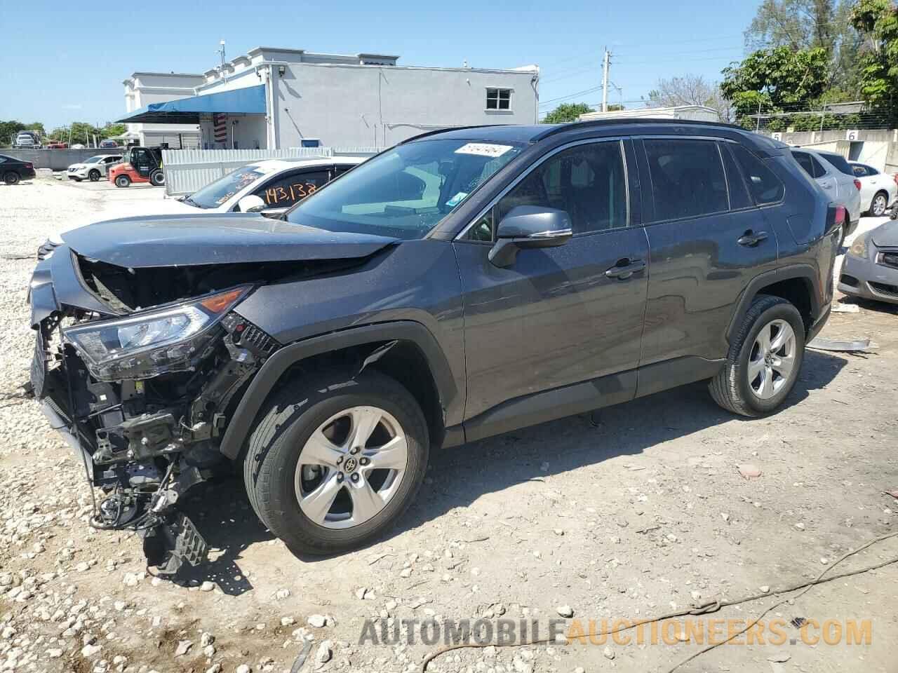 2T3W1RFV8MC172648 TOYOTA RAV4 2021