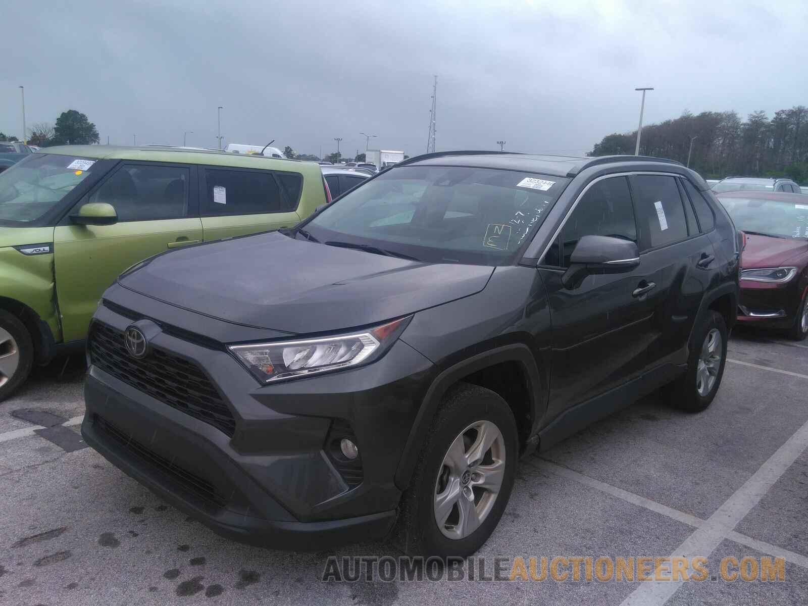 2T3W1RFV9MC123944 Toyota RAV4 2021