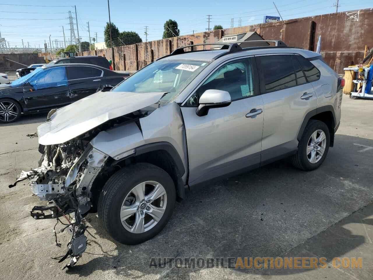 2T3W1RFVXKC017659 TOYOTA RAV4 2019