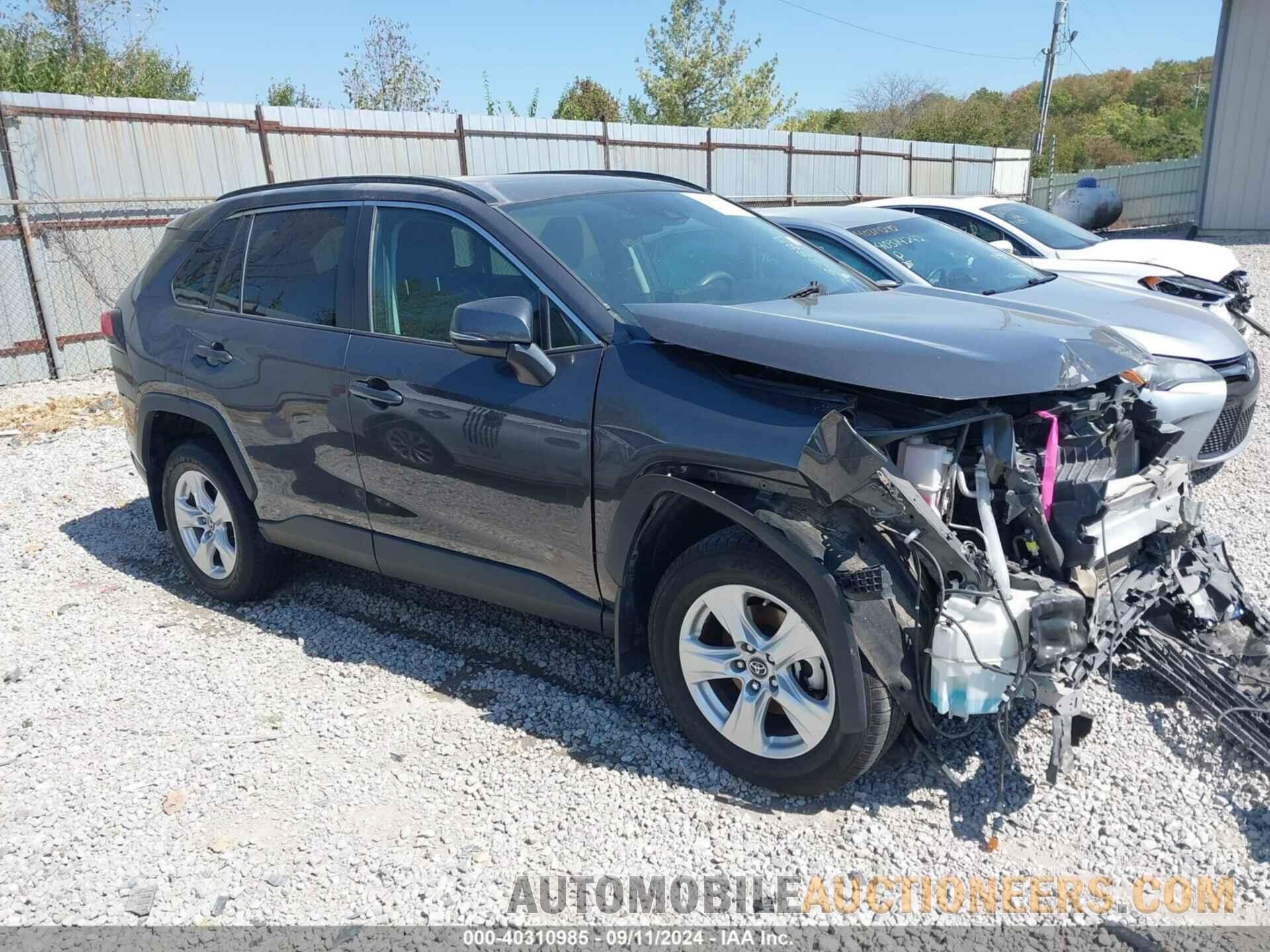 2T3W1RFVXKW033889 TOYOTA RAV4 2019