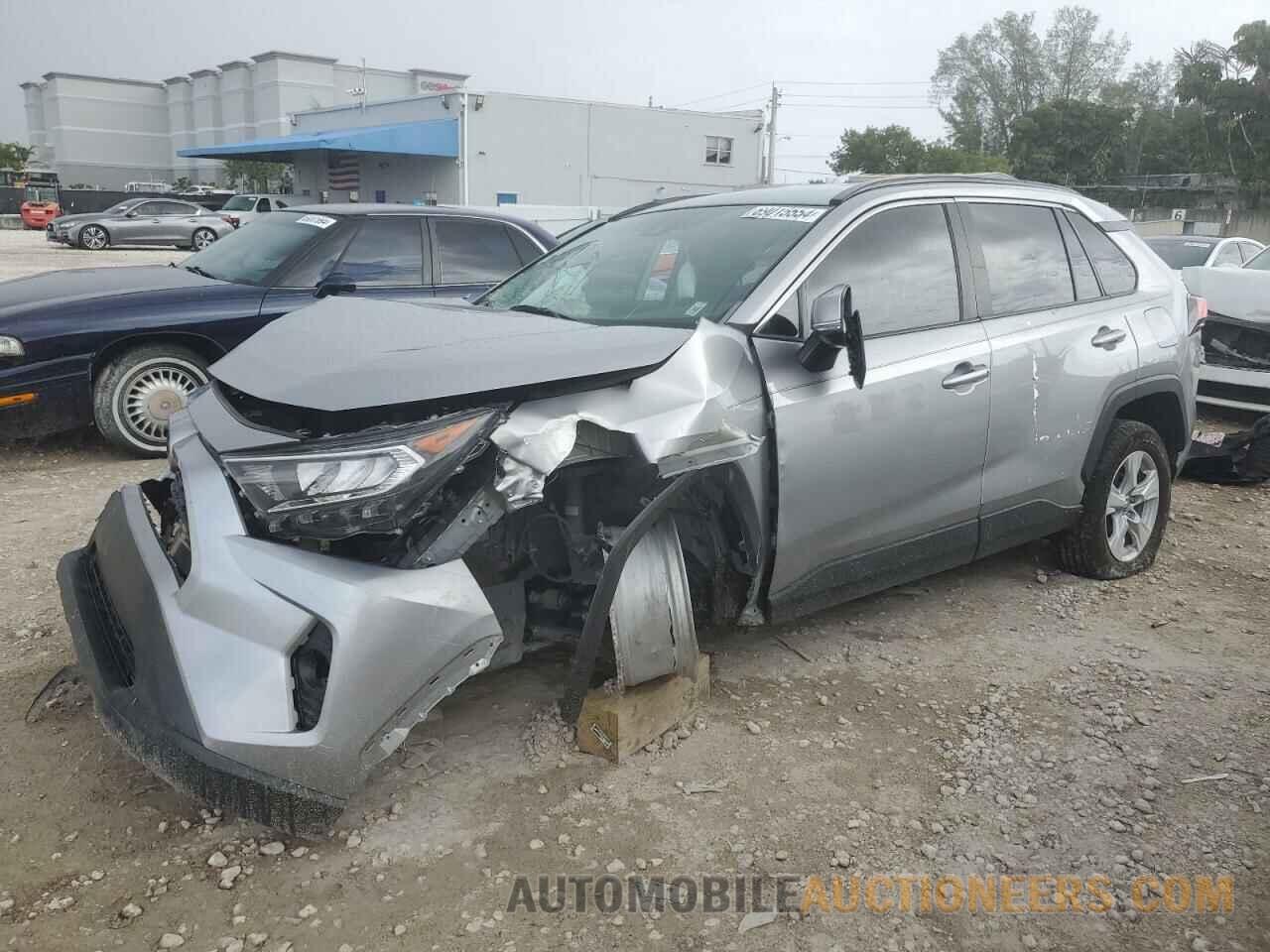 2T3W1RFVXLC062313 TOYOTA RAV4 2020