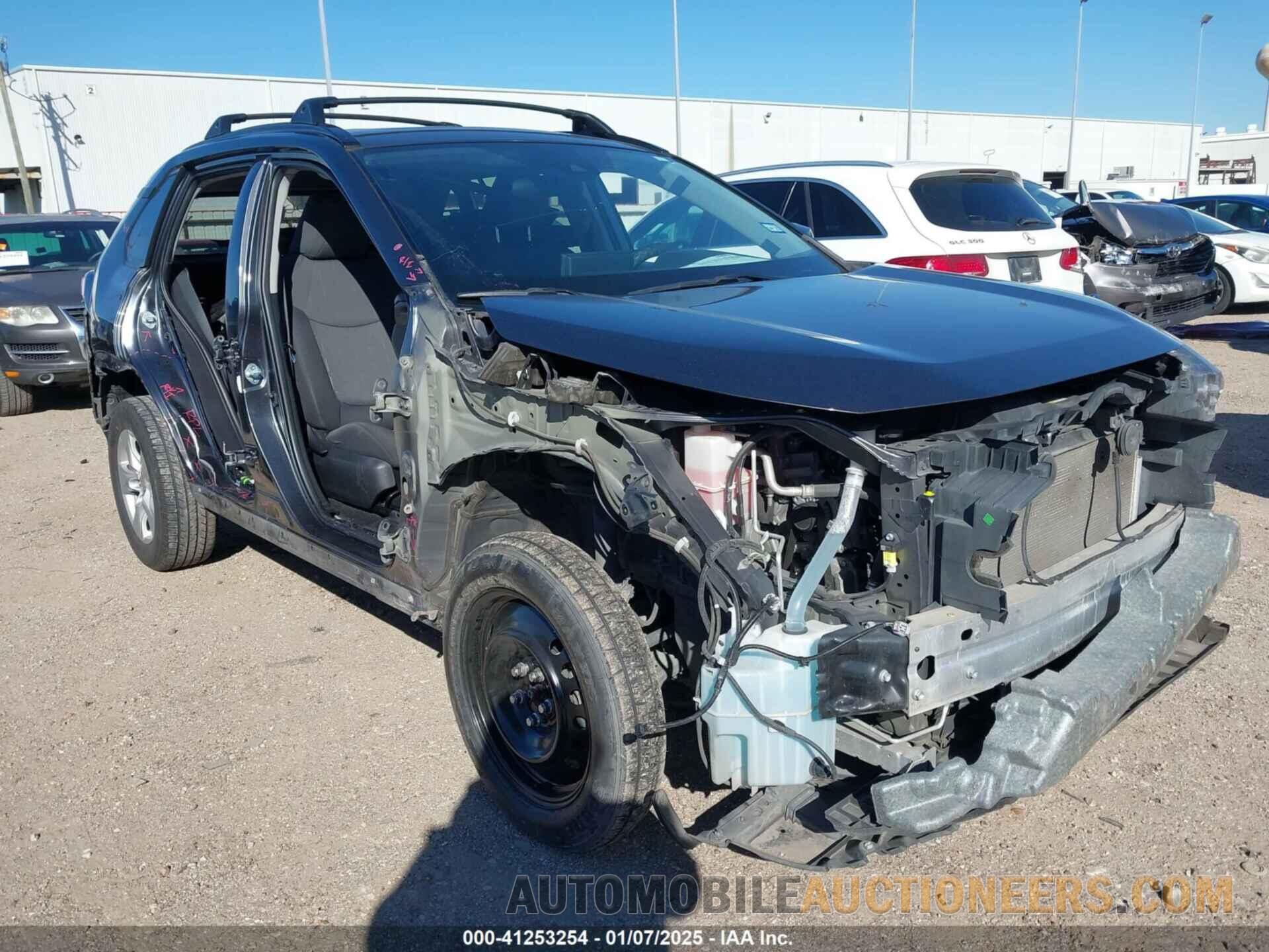 2T3W1RFVXLC062943 TOYOTA RAV4 2020