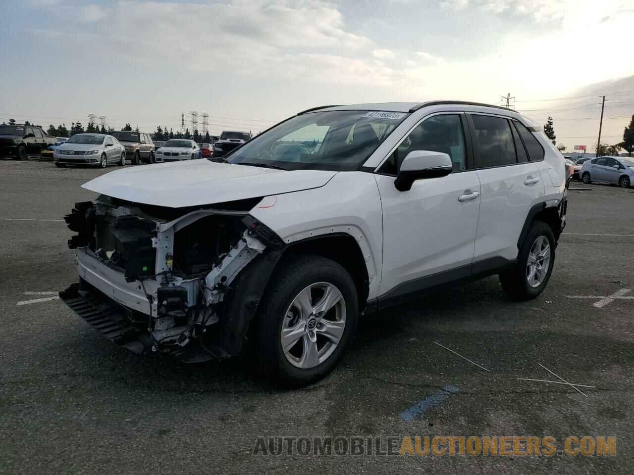 2T3W1RFVXMC111348 TOYOTA RAV4 2021