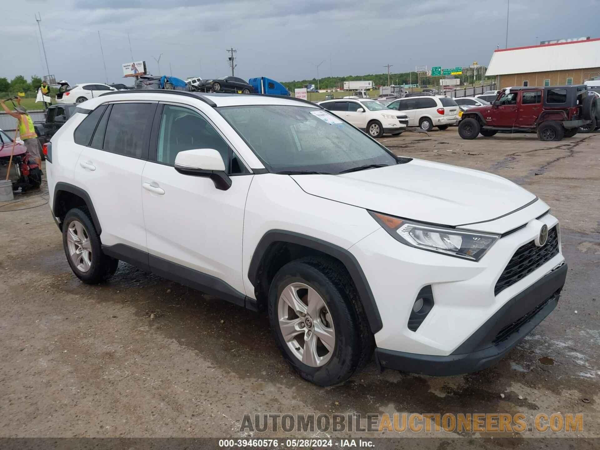 2T3W1RFVXMC126447 TOYOTA RAV4 2021