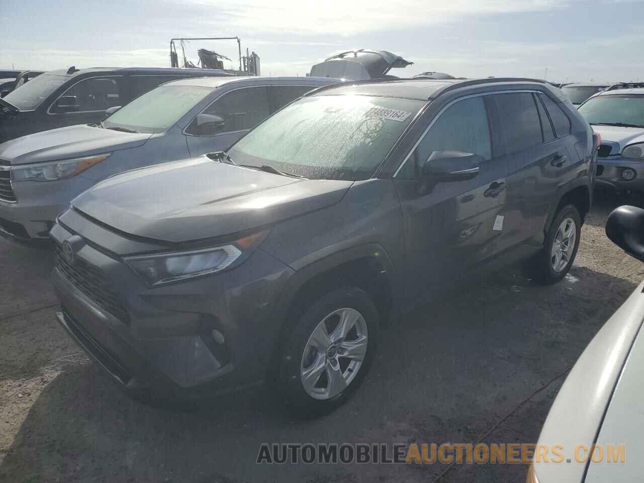 2T3W1RFVXMC152580 TOYOTA RAV4 2021