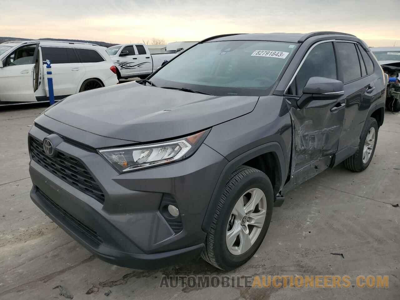 2T3W1RFVXMC157844 TOYOTA RAV4 2021