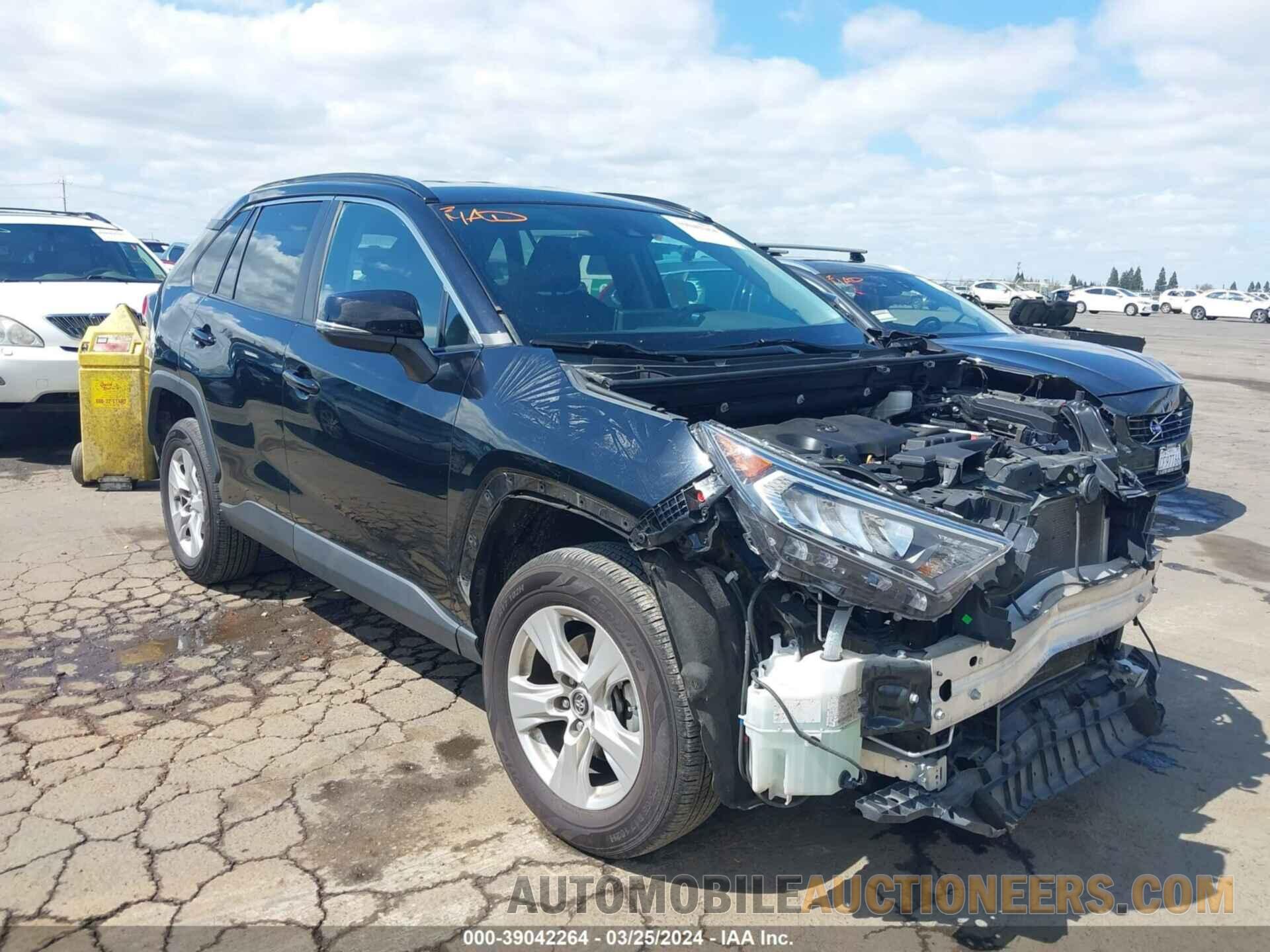 2T3W1RFVXMW116421 TOYOTA RAV4 2021