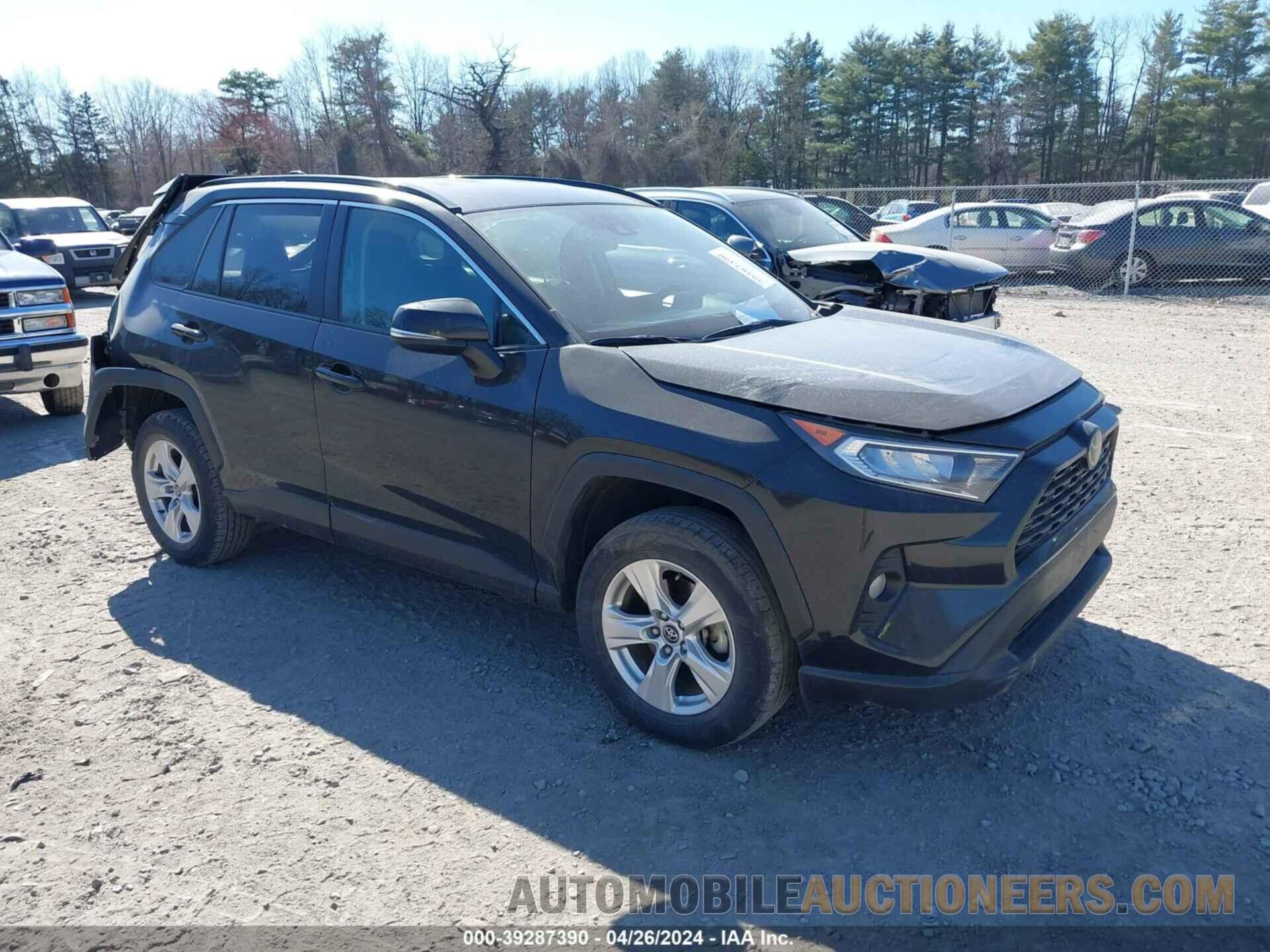 2T3W1RFVXMW118198 TOYOTA RAV4 2021