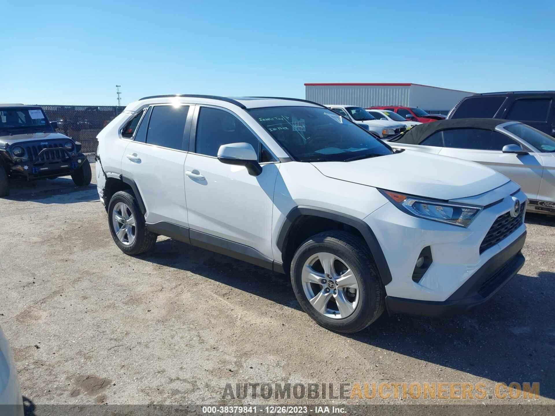 2T3W1RFVXMW161732 TOYOTA RAV4 2021