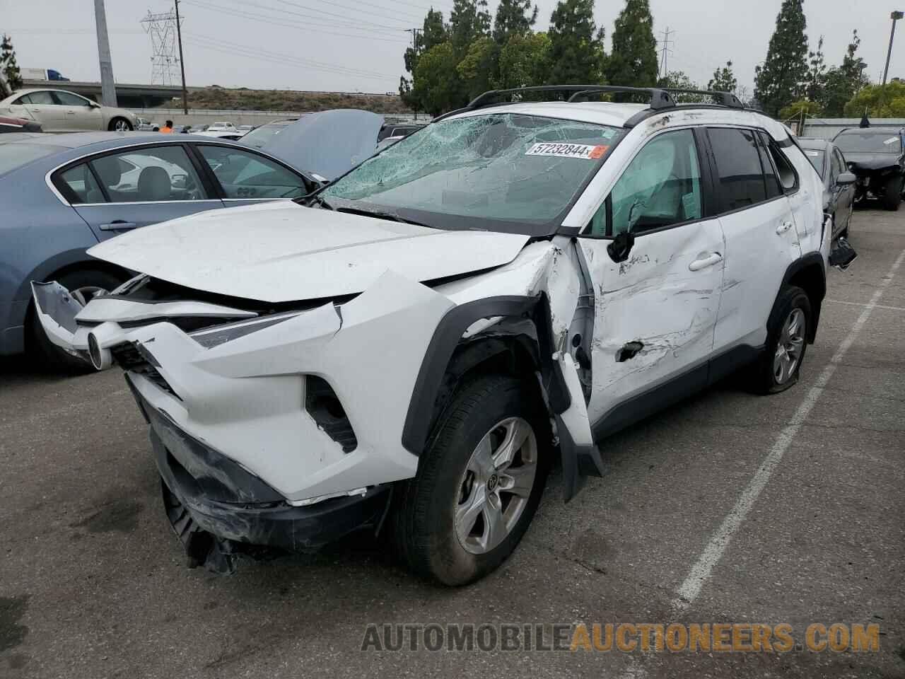 2T3W1RFVXMW162024 TOYOTA RAV4 2021