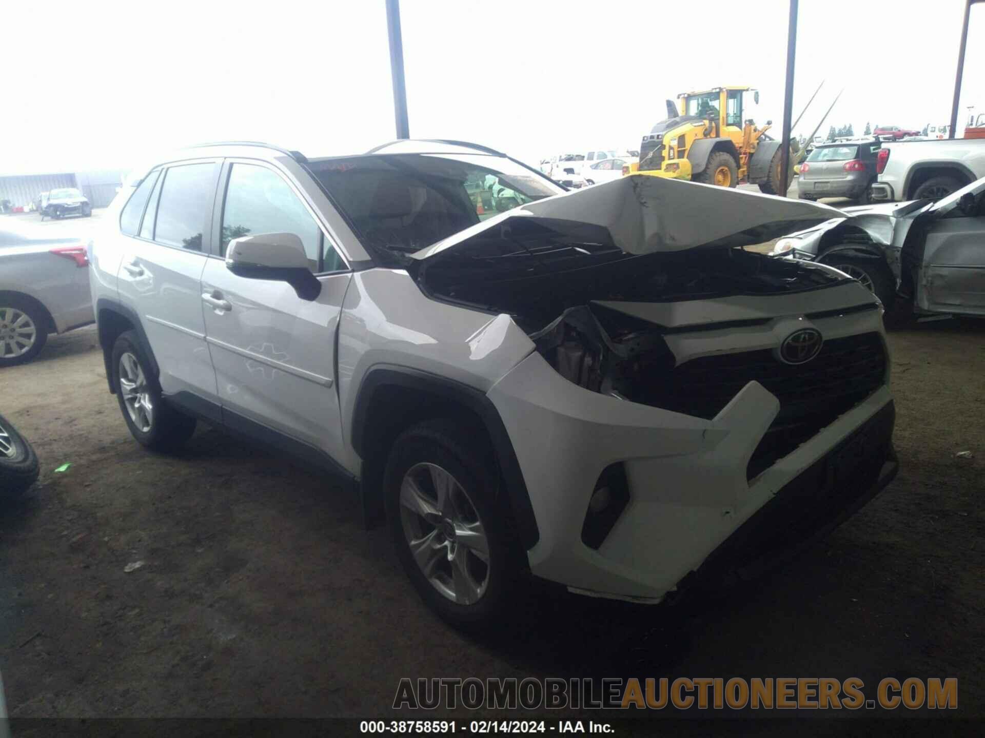 2T3W1RFVXMW173640 TOYOTA RAV4 2021