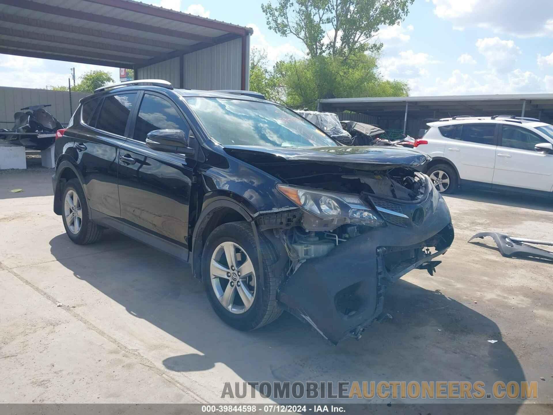 2T3WFREV0FW155024 TOYOTA RAV4 2015