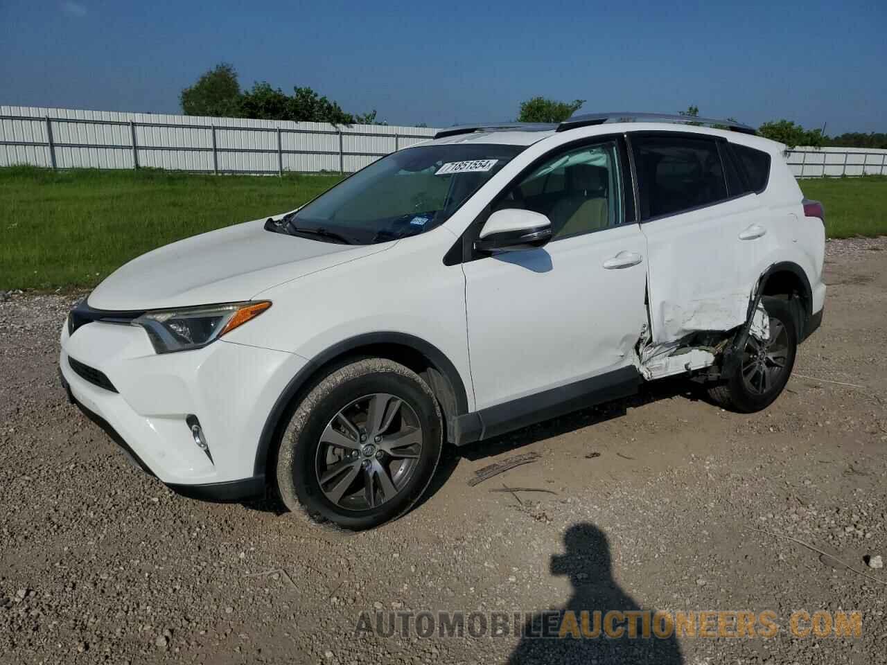 2T3WFREV0GW281885 TOYOTA RAV4 2016