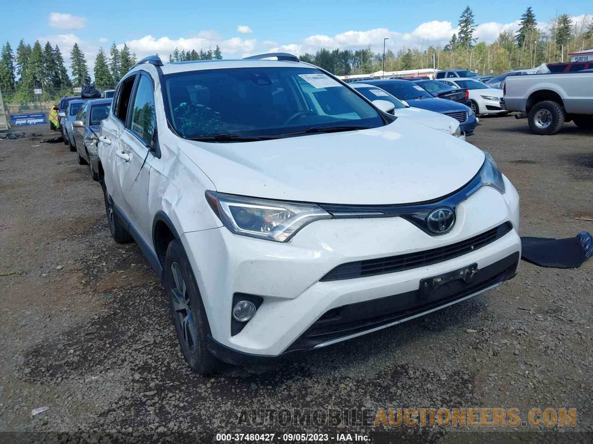 2T3WFREV0HW319875 TOYOTA RAV4 2017