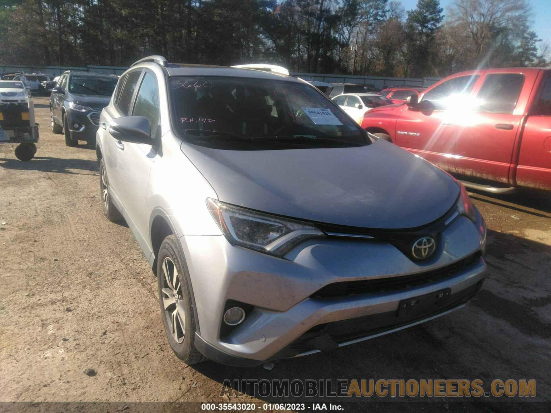 2T3WFREV0HW356568 TOYOTA RAV4 2017