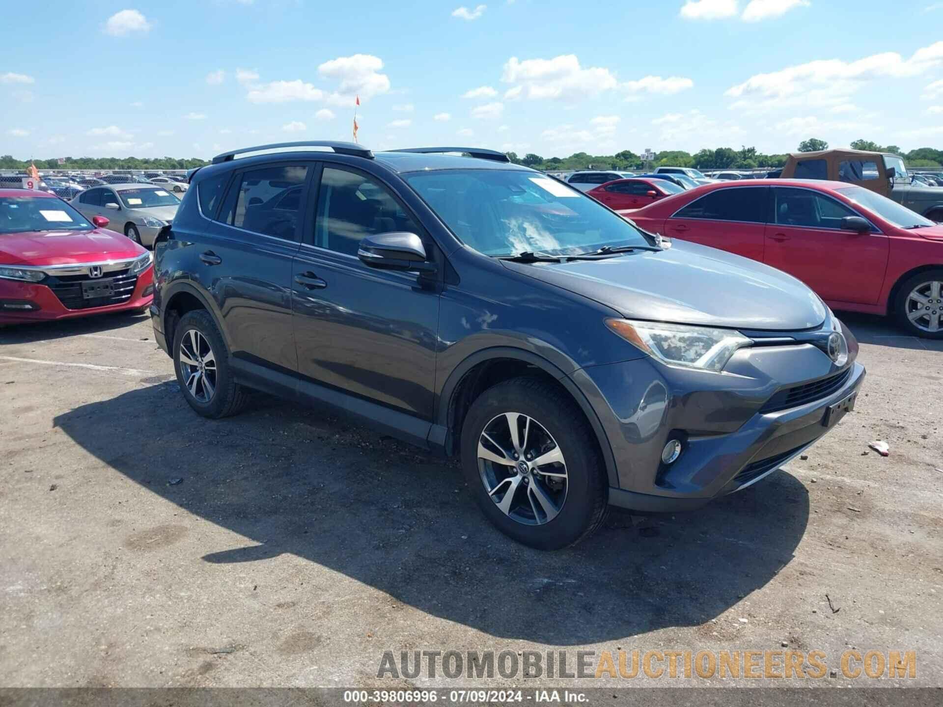 2T3WFREV0HW377808 TOYOTA RAV4 2017