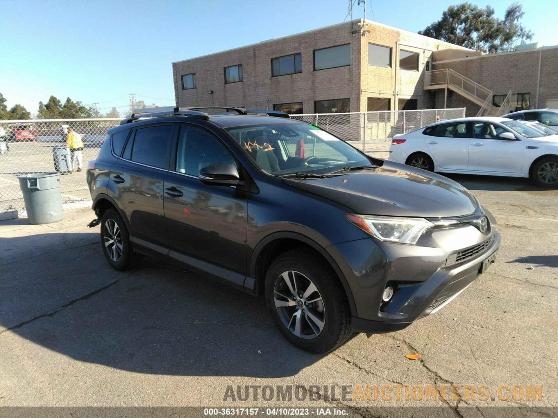 2T3WFREV0HW388811 TOYOTA RAV4 2017