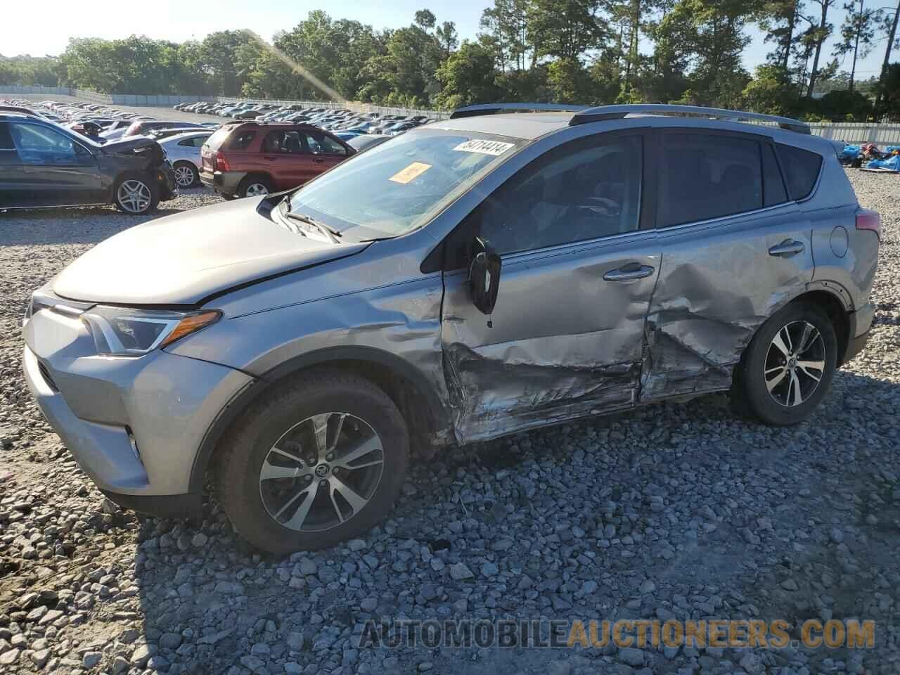 2T3WFREV0HW403632 TOYOTA RAV4 2017