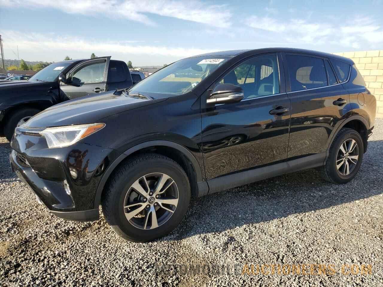 2T3WFREV0JW414362 TOYOTA RAV4 2018