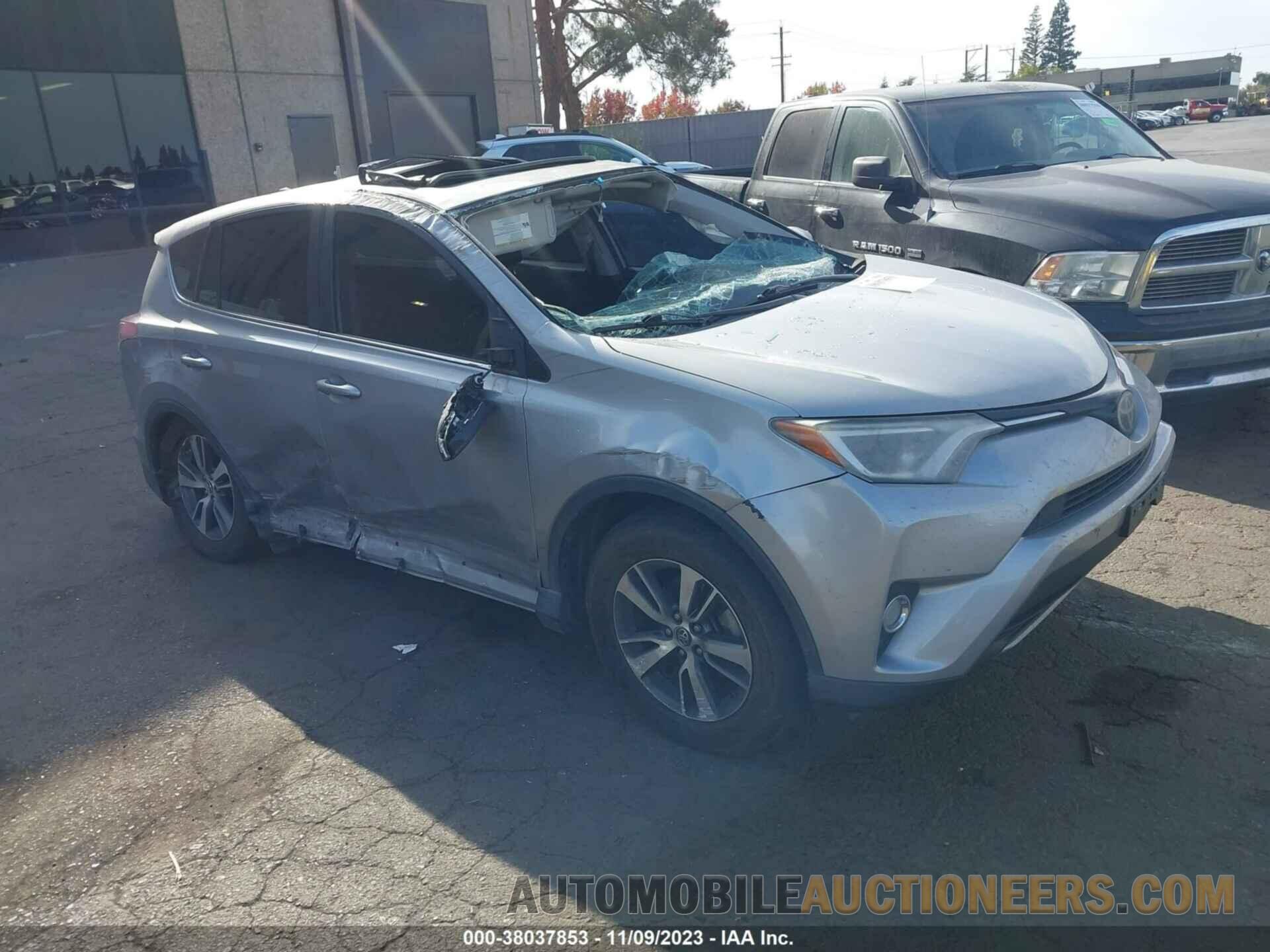 2T3WFREV0JW424762 TOYOTA RAV4 2018