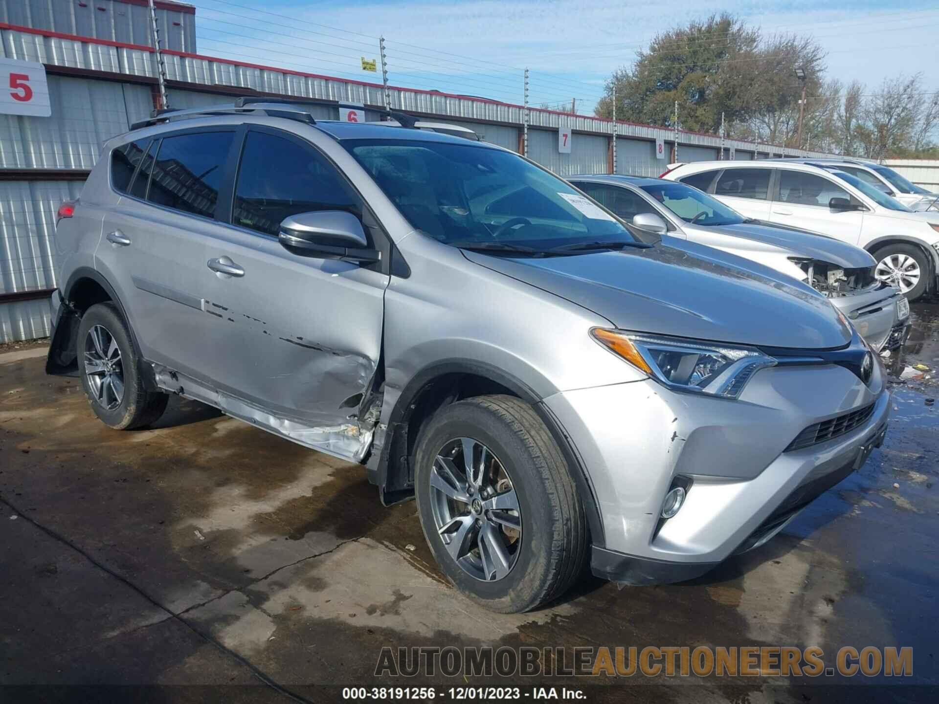 2T3WFREV0JW425703 TOYOTA RAV4 2018