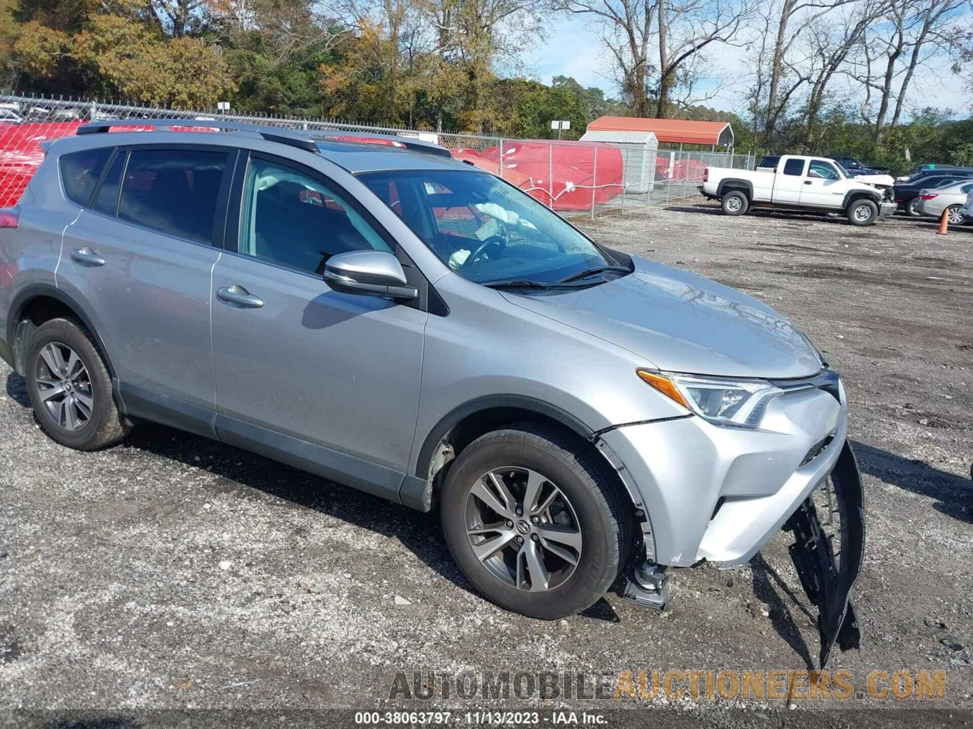 2T3WFREV0JW446714 TOYOTA RAV4 2018