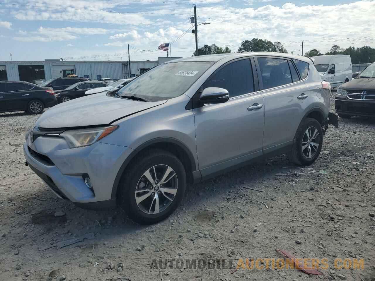 2T3WFREV0JW469491 TOYOTA RAV4 2018