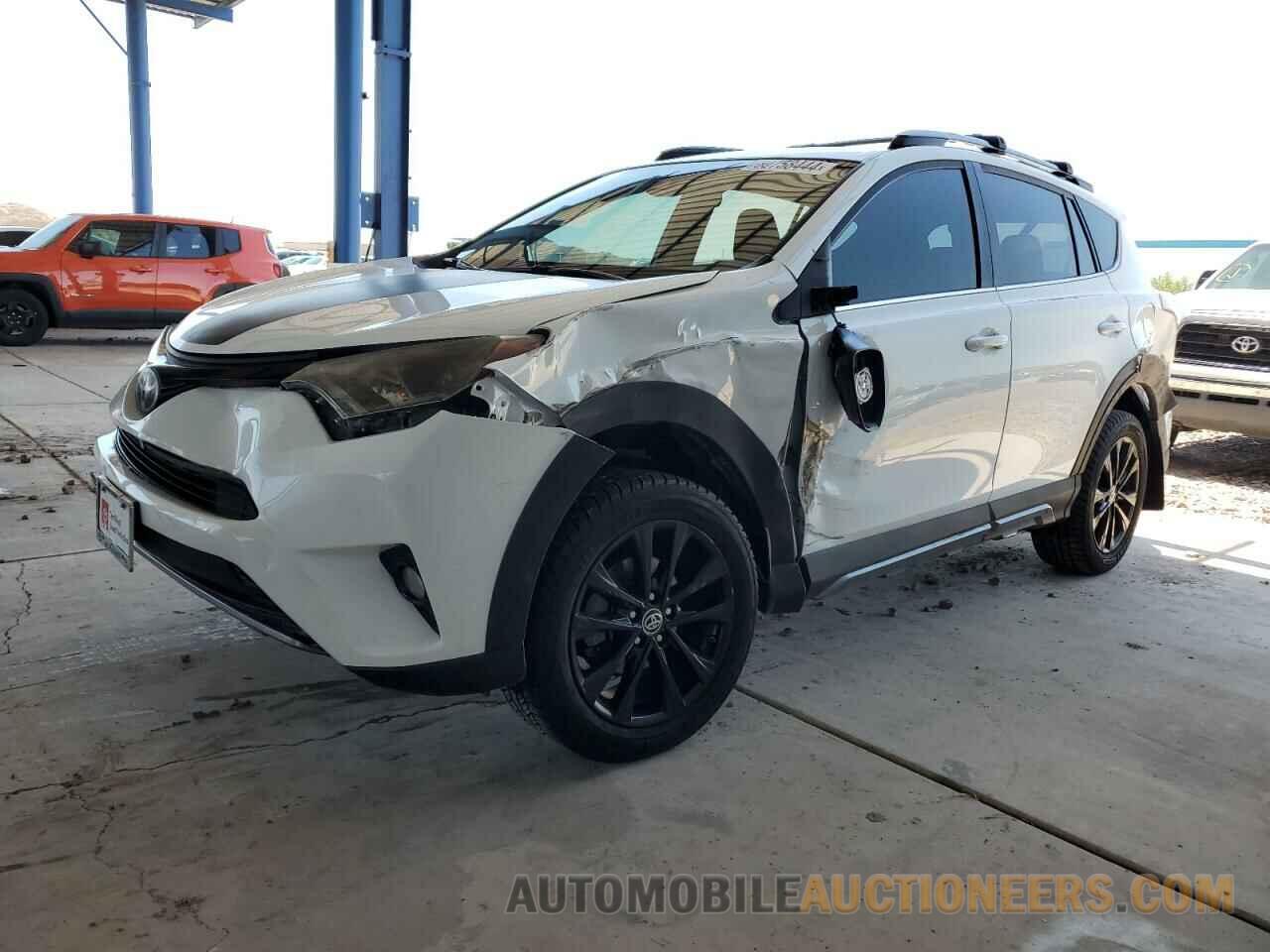 2T3WFREV0JW477199 TOYOTA RAV4 2018