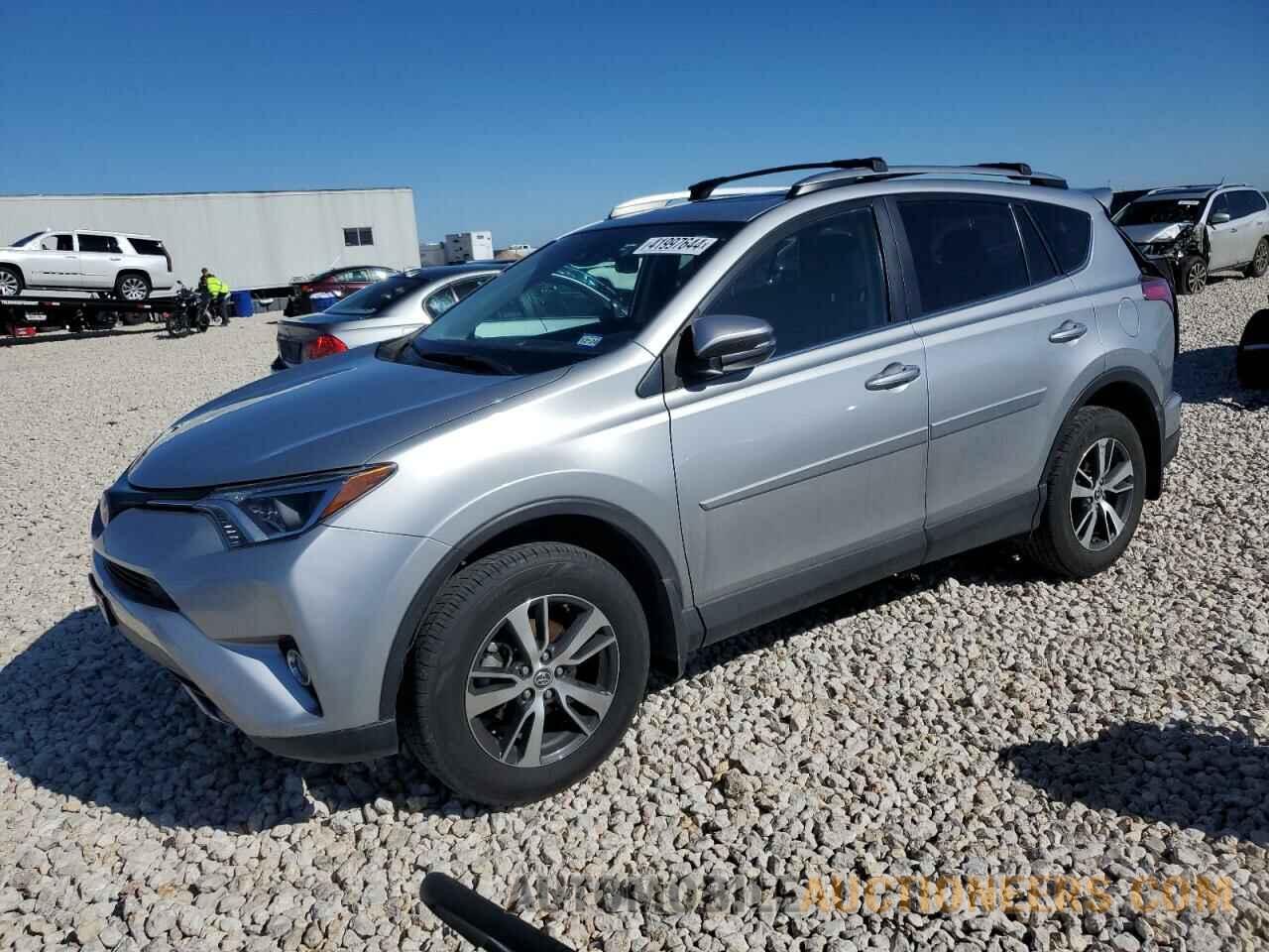 2T3WFREV0JW515496 TOYOTA RAV4 2018