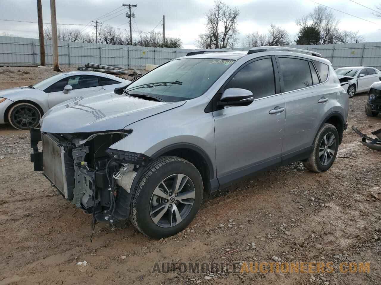 2T3WFREV0JW521136 TOYOTA RAV4 2018