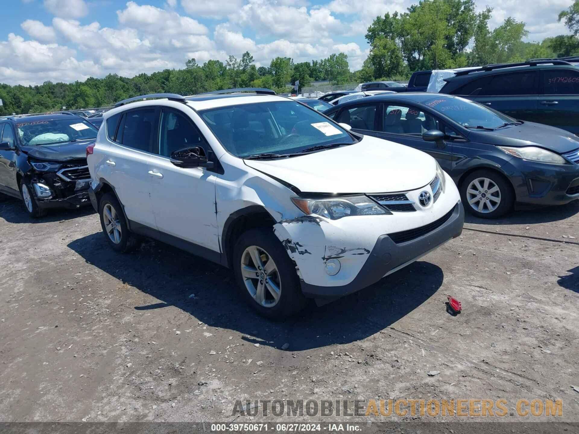 2T3WFREV1FW151483 TOYOTA RAV4 2015