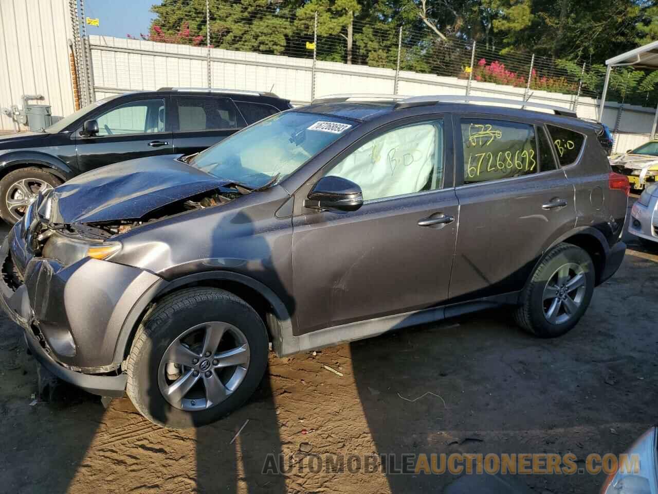 2T3WFREV1FW208071 TOYOTA RAV4 2015