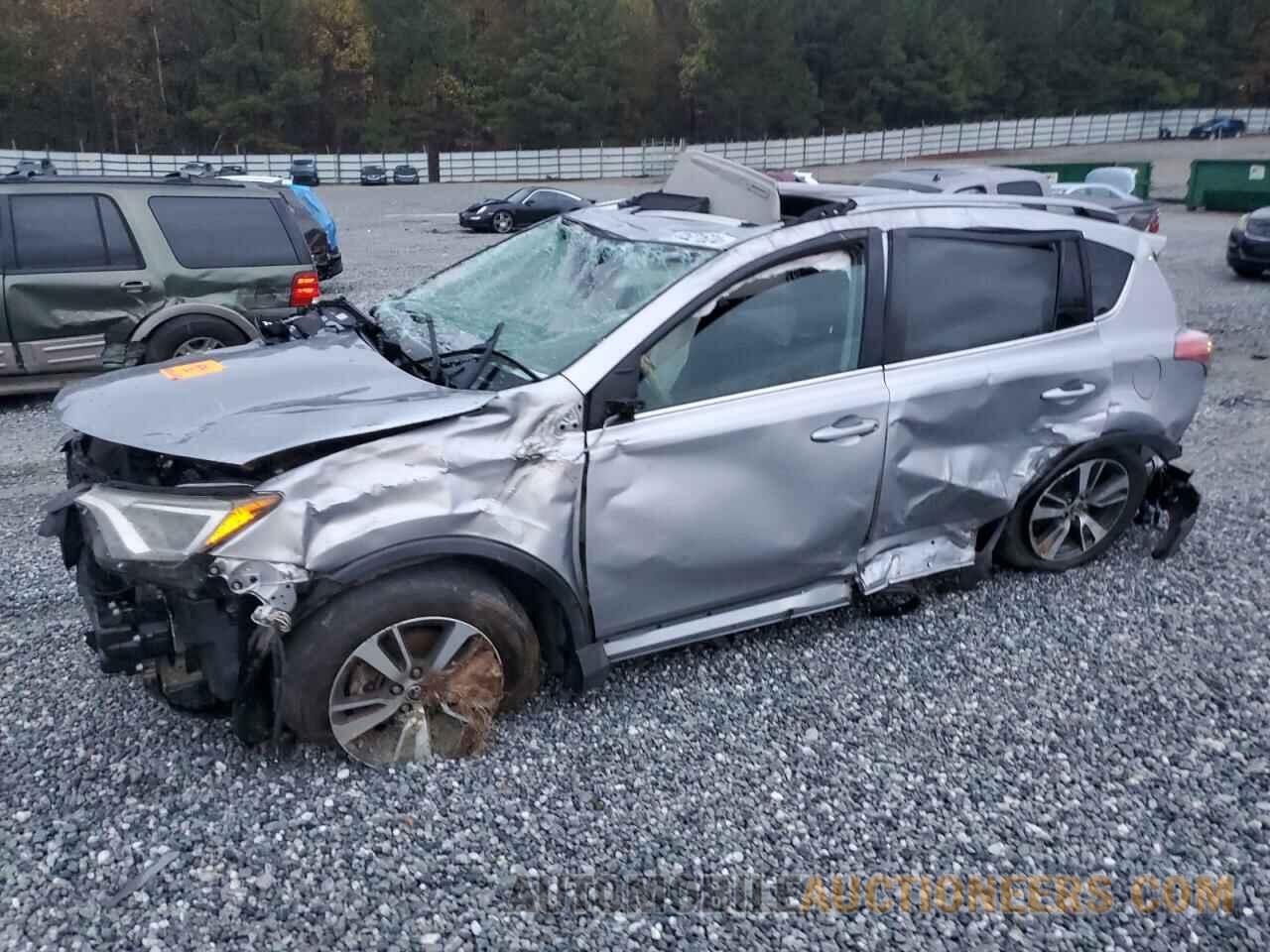 2T3WFREV1HW315527 TOYOTA RAV4 2017