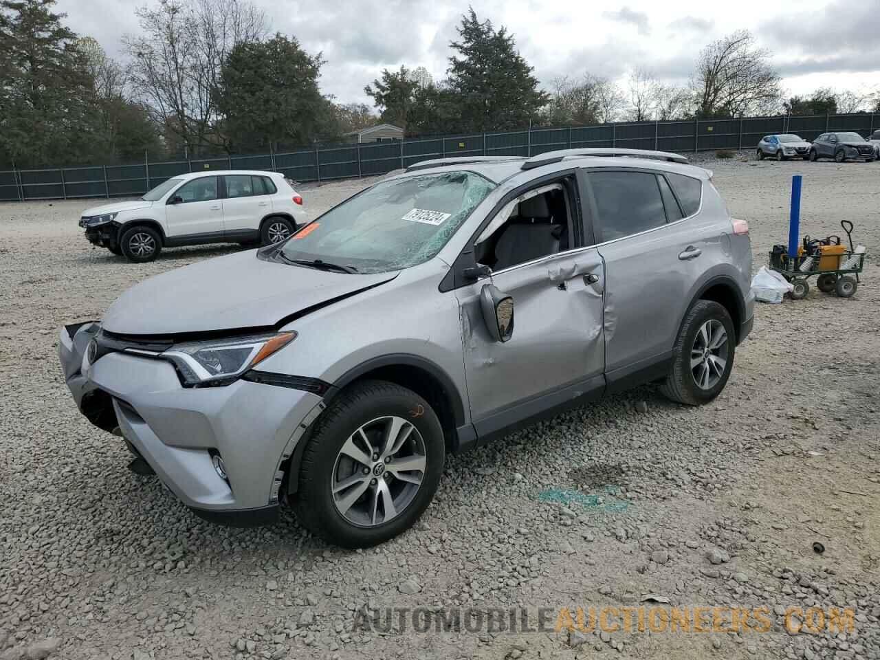 2T3WFREV1HW318914 TOYOTA RAV4 2017