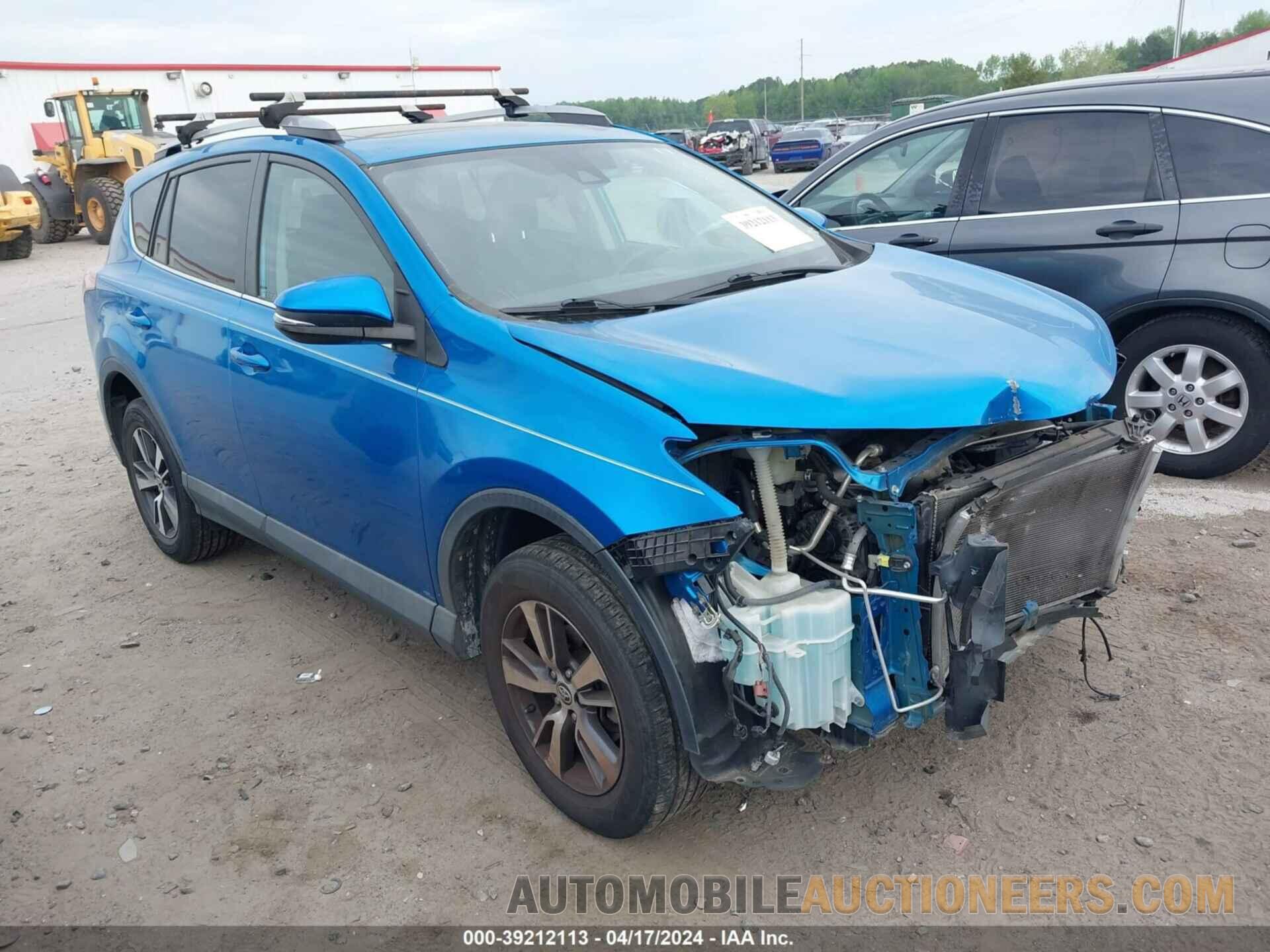 2T3WFREV1HW321876 TOYOTA RAV4 2017