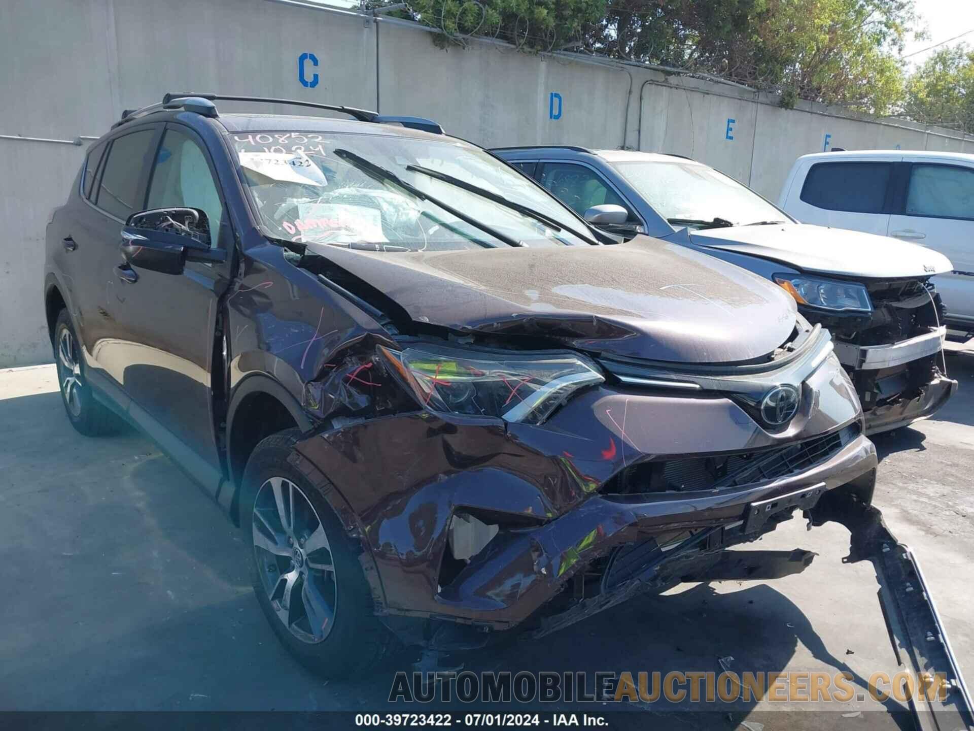 2T3WFREV1HW352335 TOYOTA RAV4 2017