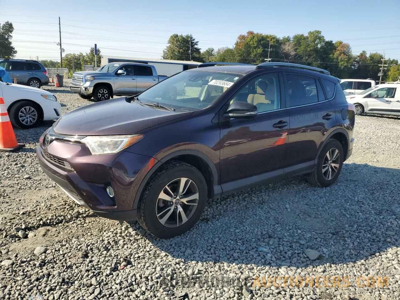 2T3WFREV1HW353338 TOYOTA RAV4 2017